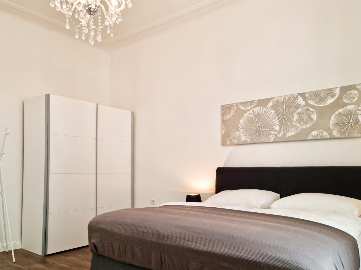 Pension Mozart - Newly Renovated Вена Экстерьер фото