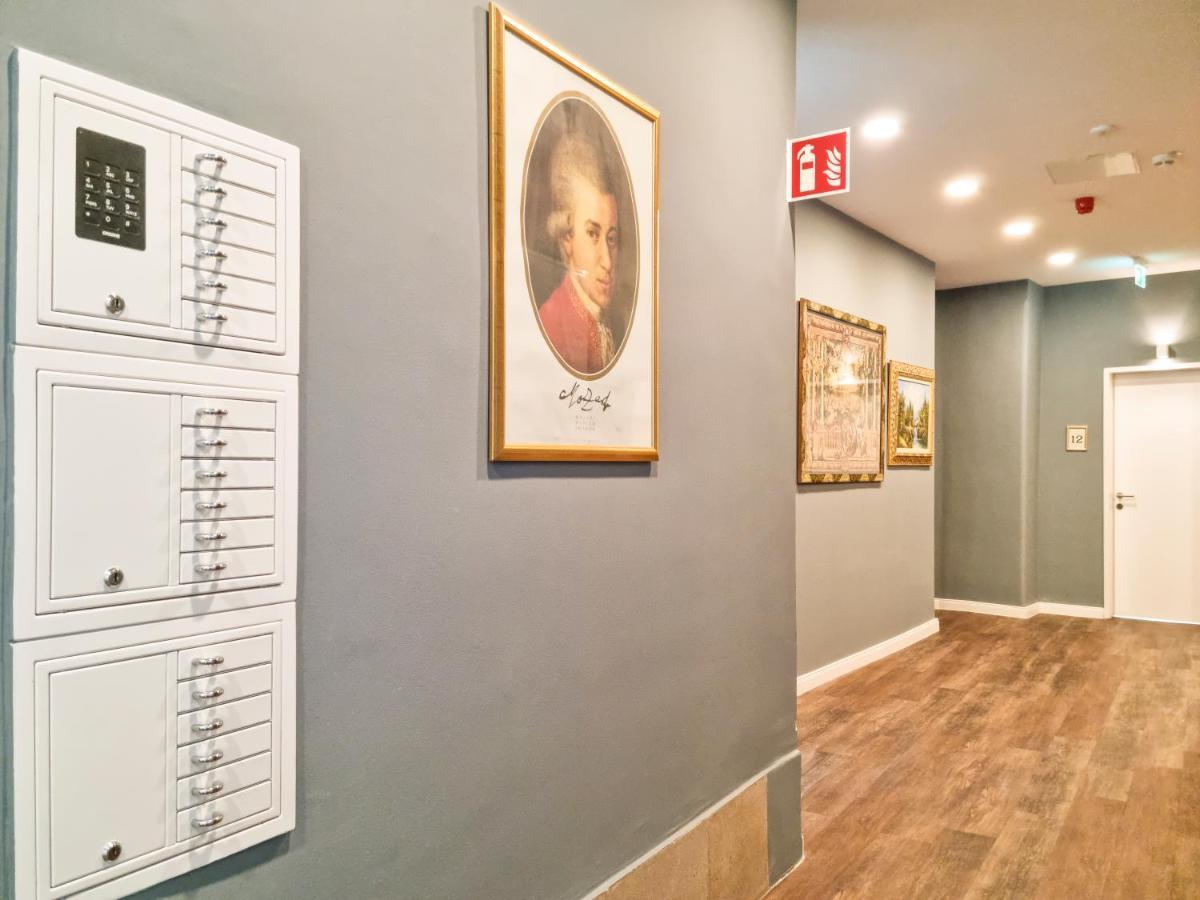 Pension Mozart - Newly Renovated Вена Экстерьер фото