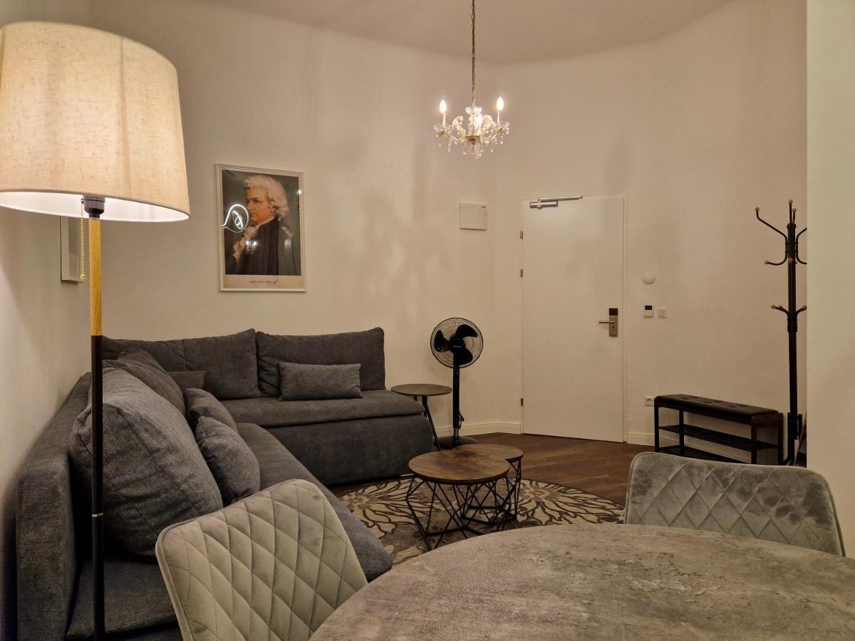 Pension Mozart - Newly Renovated Вена Экстерьер фото